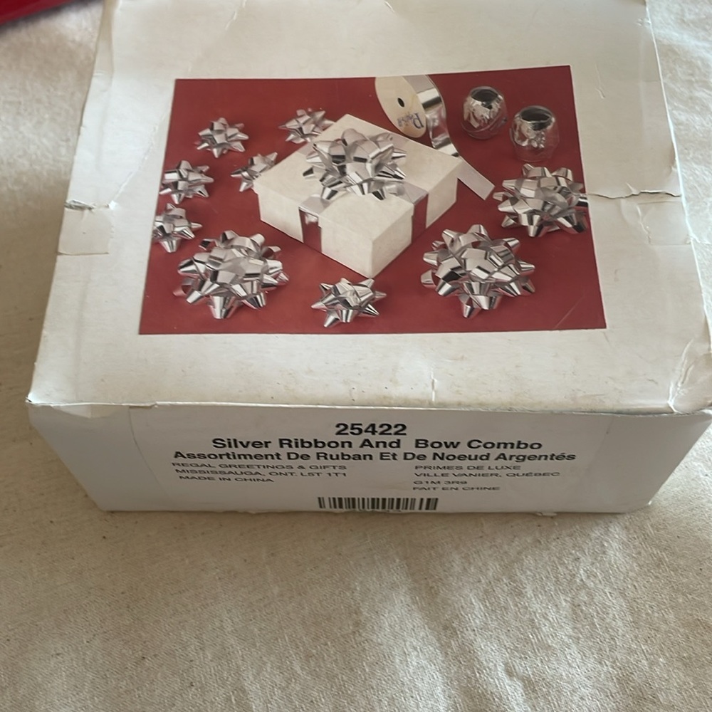 Silver Ribbons and Bows Combo Set - Picture 4 of 7